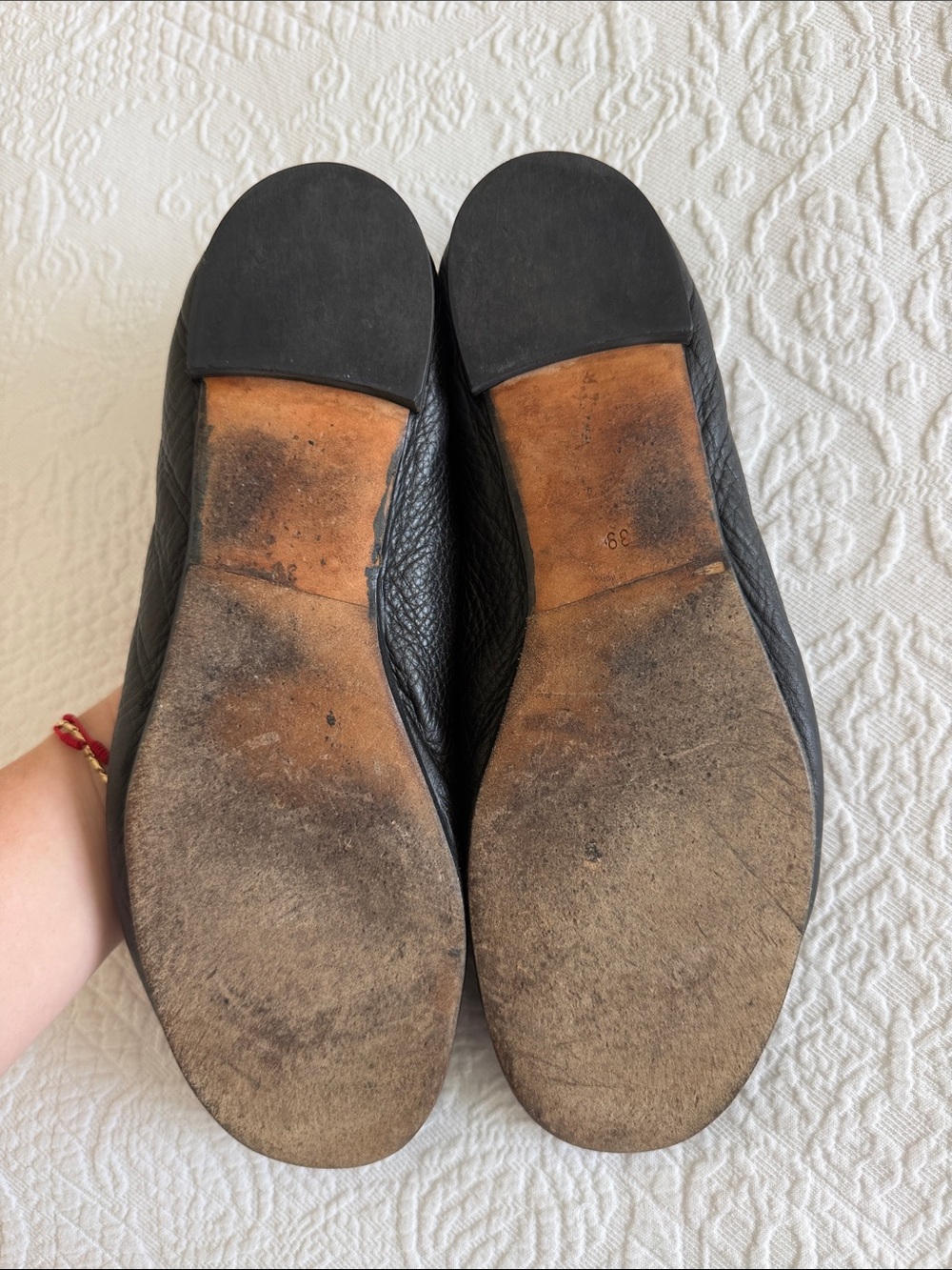 Gucci Black Leather Ballet Flats - Women's Classic Slip-On - Picture 2 of 6